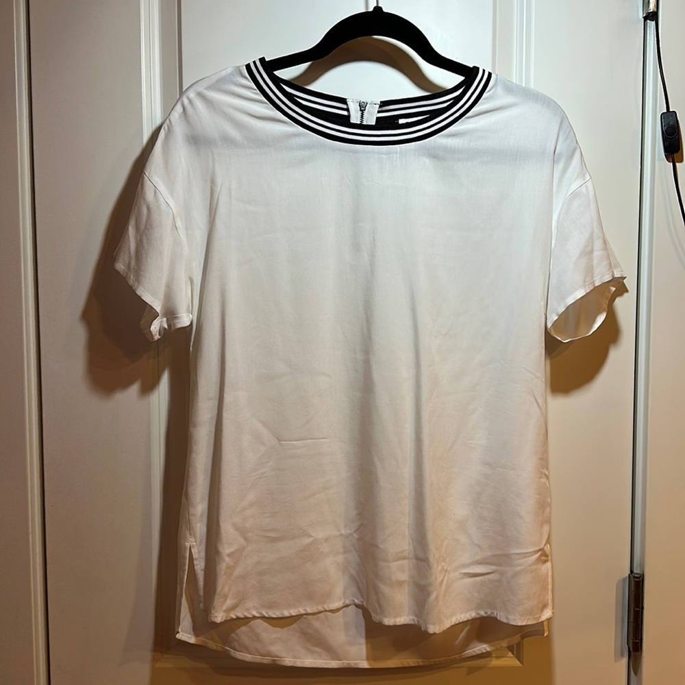 DR2- Xs shirt